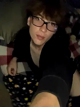 Snapshot of YourFavTwinkie chatting on 09-24-25, 04:49 YourFavTwinkie online show from 09-24-25, 04:49