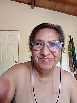 florecita69 online show from 10-15-25, 02:28