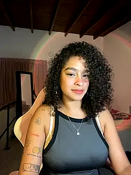 Snapshot of Arteatenea__ chatting on 09-28-25, 01:44 Arteatenea online show from 09-28-25, 01:44