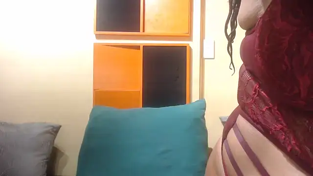 AssSeductress43 online show from 11-04-25, 12:54