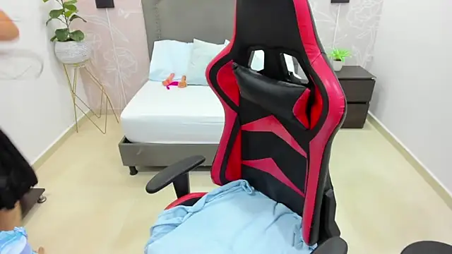 angelica dymond online show from 03-08-25, 12:09