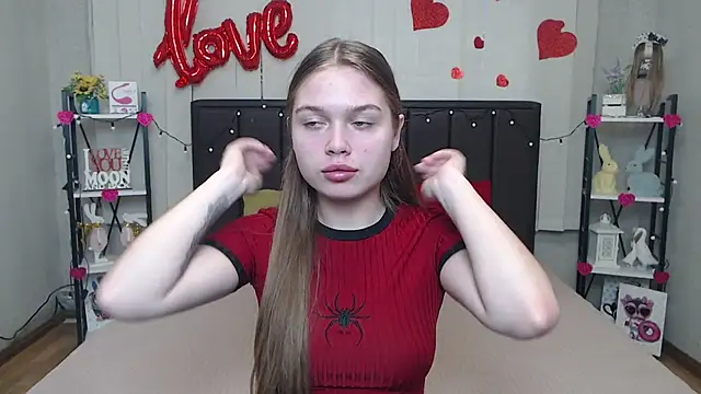 LaraPika online show from 03-20-25, 12:00