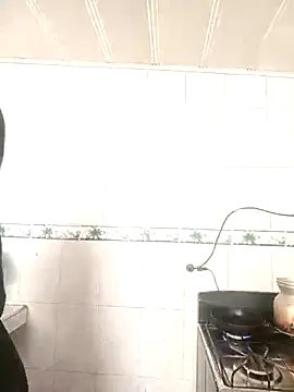 giuliana andrade online show from 12-20-24, 05:18