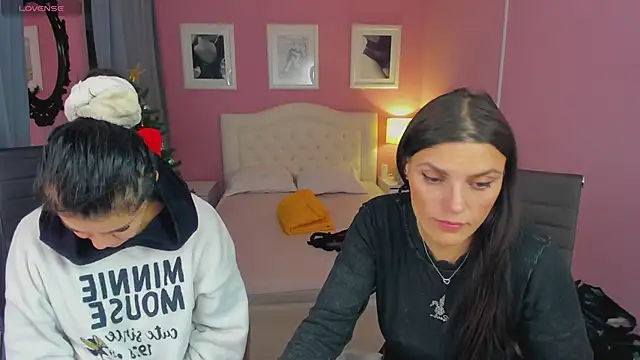 EricaAndPenelopa online show from 01-04-25, 05:16