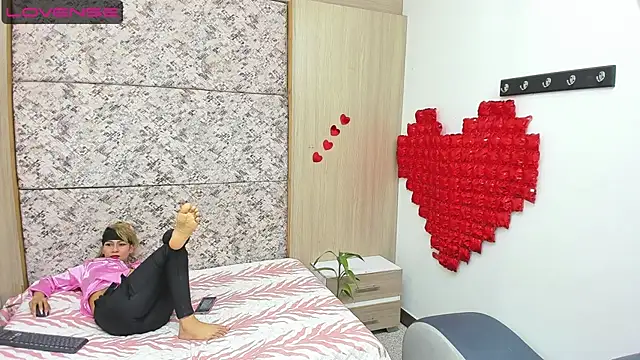 Snapshot of adara_deidara chatting on 03-12-25, 03:18 adara deidara online show from 03-12-25, 03:18