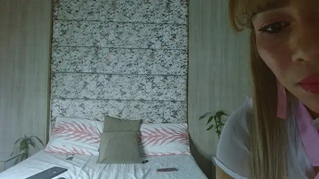 Snapshot of adara_deidara chatting on 03-19-25, 12:56 adara deidara online show from 03-19-25, 12:56