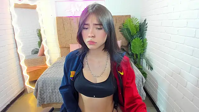 Roxanne tay online show from 02-09-25, 07:19