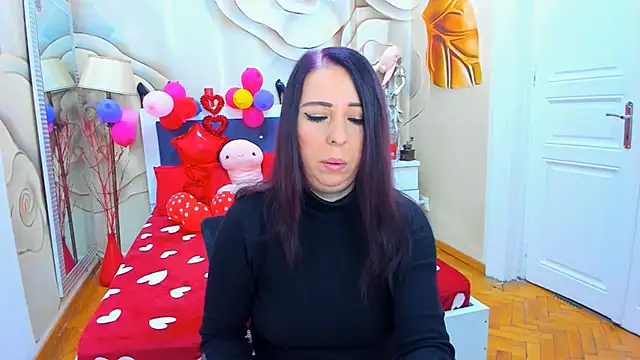 LauraSin online show from 02-17-25, 04:20