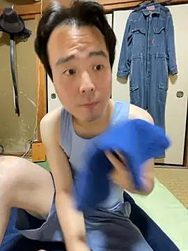 Snapshot of shigeki-113 chatting on 09-27-25, 05:12 shigeki-113 online show from 09-27-25, 05:12