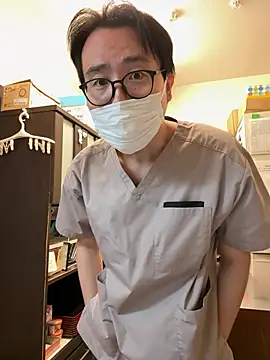 Snapshot of shigeki-113 chatting on 10-09-25, 10:02 shigeki-113 online show from 10-09-25, 10:02