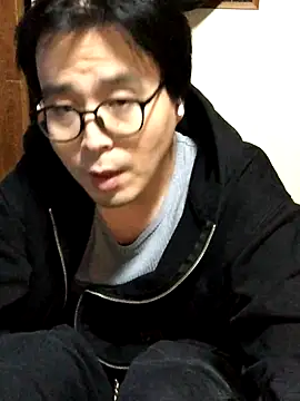 Snapshot of shigeki-113 chatting on 11-11-25, 02:39 shigeki-113 online show from 11-11-25, 02:39