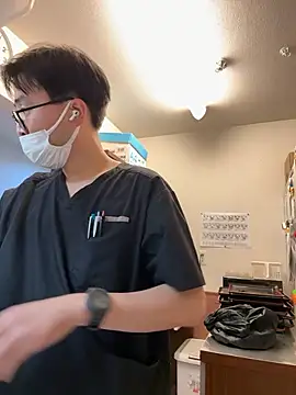 Snapshot of shigeki-113 chatting on 11-15-25, 10:01 shigeki-113 online show from 11-15-25, 10:01