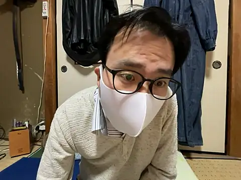 Snapshot of shigeki-113 chatting on 11-16-25, 03:56 shigeki-113 online show from 11-16-25, 03:56