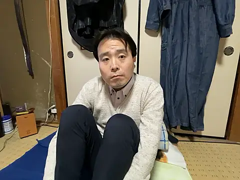 Snapshot of shigeki-113 chatting on 11-26-25, 04:57 shigeki-113 online show from 11-26-25, 04:57