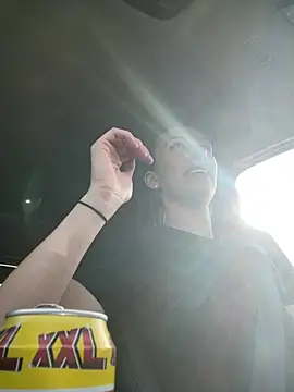 lola tentatiion online show from 03-21-25, 08:50