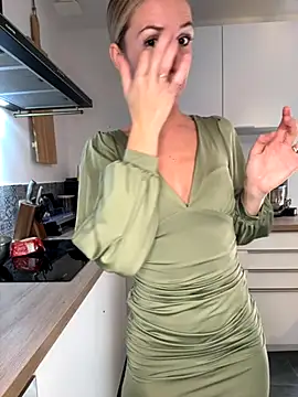 lola tentatiion online show from 09-26-25, 07:23