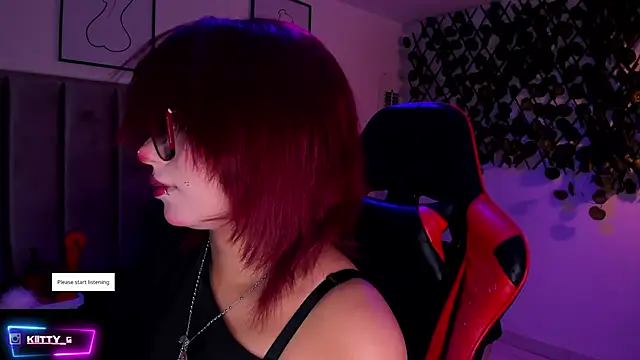 Kitty Gang online show from 10-25-25, 02:08