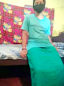 Snapshot of indiancouple09 chatting on 12-04-24, 05:00 indiancouple09 online show from 12-04-24, 05:00