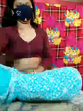 Snapshot of indiancouple09 chatting on 12-19-24, 10:32 indiancouple09 online show from 12-19-24, 10:32