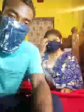 Snapshot of indiancouple09 chatting on 01-29-25, 03:58 indiancouple09 online show from 01-29-25, 03:58