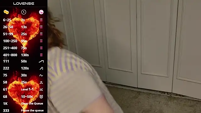 Snapshot of cherrysaturn chatting on 10-09-25, 11:08 cherrysaturn online show from 10-09-25, 11:08