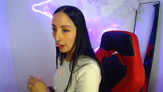 yaralyminjo2 online show from 01-22-25, 05:38