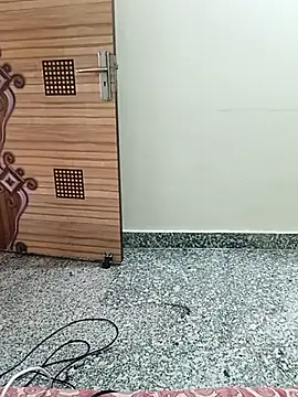 Snapshot of Saroj-Shah chatting on 11-10-25, 10:36 Saroj-Shah online show from 11-10-25, 10:36