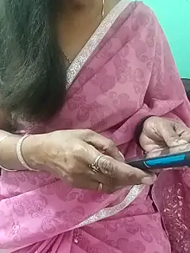 Snapshot of Saroj-Shah chatting on 12-01-25, 06:07 Saroj-Shah online show from 12-01-25, 06:07