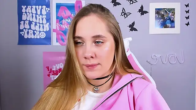 MiaMilas online show from 01-23-25, 03:05