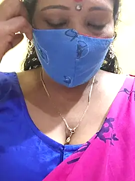 mallu-sumi online show from 03-04-25, 03:37