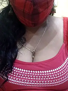 mallu-sumi online show from 03-07-25, 11:38