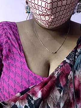 mallu-sumi online show from 12-18-25, 05:13