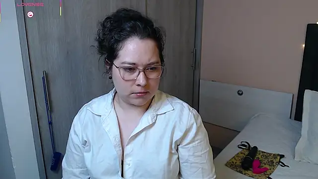 May Carlier online show from 03-17-25, 11:11