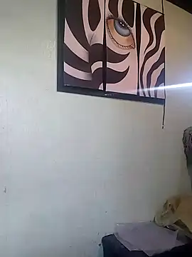 Snapshot of caramelodechile chatting on 03-16-25, 07:17 caramelodechile online show from 03-16-25, 07:17