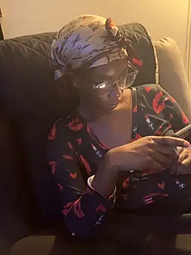 Snapshot of spicysugar74 chatting on 02-06-25, 11:15 spicysugar74 online show from 02-06-25, 11:15