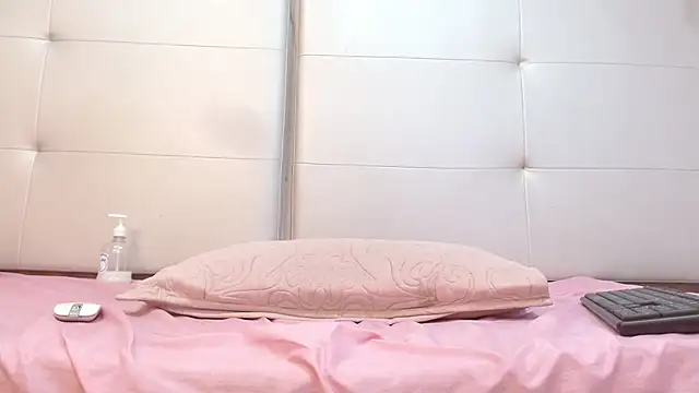 Alisson Freckles online show from 12-13-24, 03:49