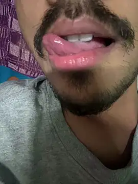 Snapshot of Privateseducer chatting on 12-30-24, 08:04 Privateseducer online show from 12-30-24, 08:04