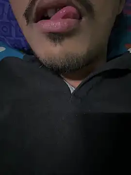 Snapshot of Privateseducer chatting on 02-15-25, 08:01 Privateseducer online show from 02-15-25, 08:01