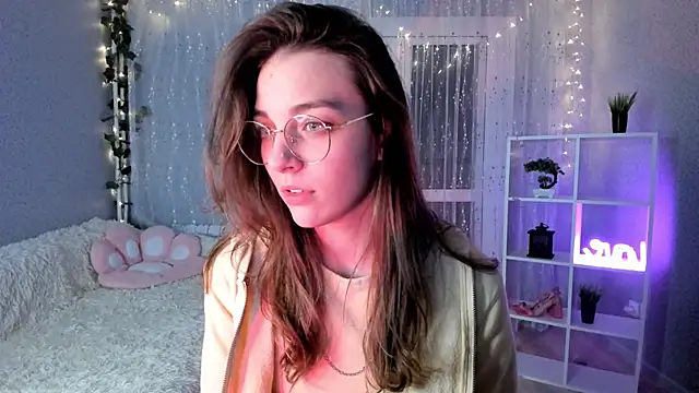 Snapshot of AraCopple chatting on 12-20-24, 03:14 AraCopple online show from 12-20-24, 03:14