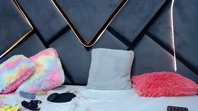 Snapshot of GabrielaDurann chatting on 01-30-25, 10:30 GabrielaDurann online show from 01-30-25, 10:30