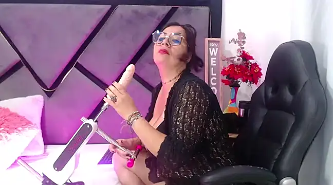 Snapshot of GabrielaDurann chatting on 03-15-25, 01:51 GabrielaDurann online show from 03-15-25, 01:51