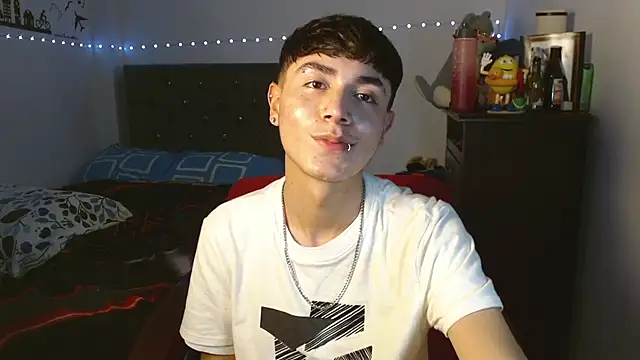 Snapshot of Im_juanda chatting on 12-15-24, 02:30 Im juanda online show from 12-15-24, 02:30