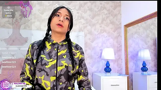 Eliza Thaylor   online show from 01-04-25, 02:35