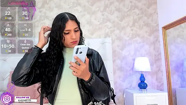 Eliza Thaylor   online show from 01-31-25, 03:11