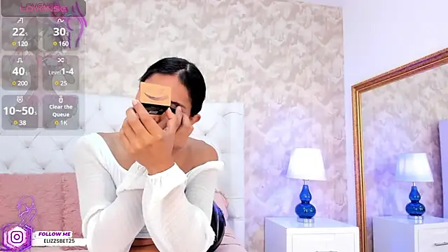 Eliza Thaylor   online show from 02-03-25, 11:20