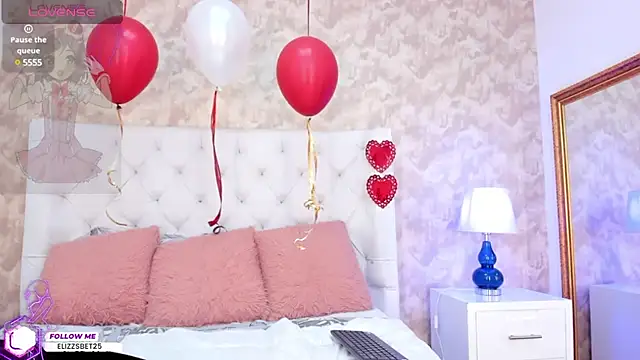 Eliza Thaylor   online show from 02-15-25, 03:50