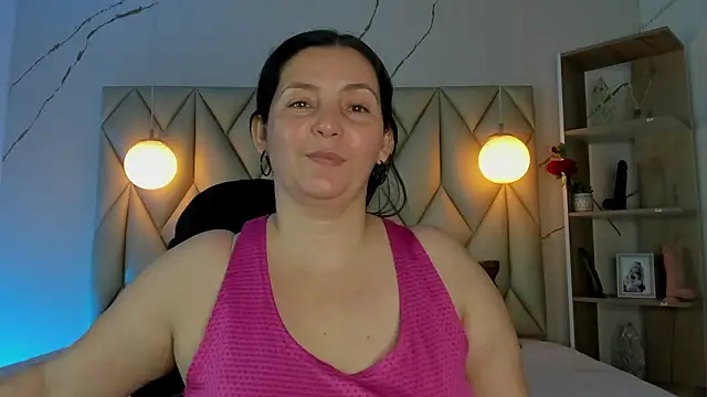 Snapshot of angelswets chatting on 02-08-26, 01:03 angelswets online show from 02-08-26, 01:03