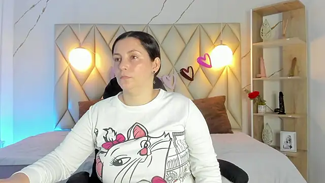 Snapshot of angelswets chatting on 02-24-26, 02:04 angelswets online show from 02-24-26, 02:04