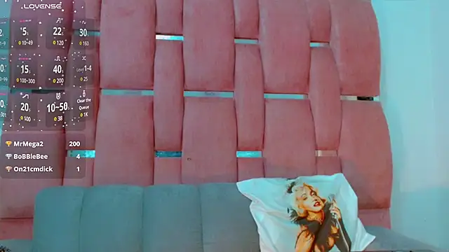 bimbocurvysex online show from 12-24-24, 04:44