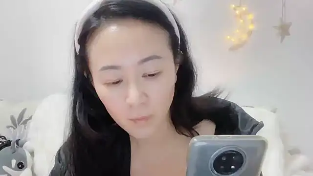 fanfan-FF online show from 12-30-24, 12:42